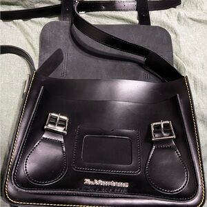 Dr Martens 11 Inch Leather Messenger Bag